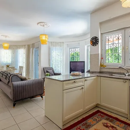 Appartement Fancy And Comfy With Private Pool In Belek