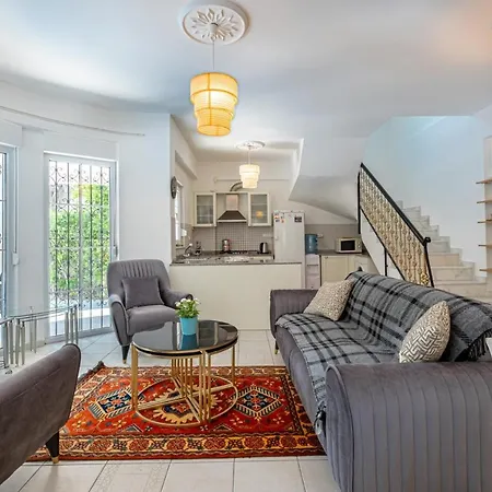 Appartement Fancy And Comfy With Private Pool In