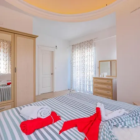 Fancy And Comfy With Private Pool In Белек
