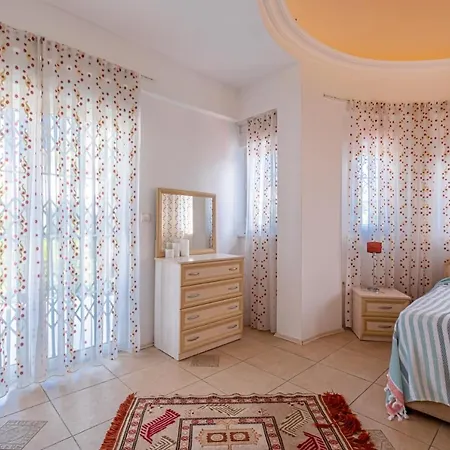 Fancy And Comfy With Private Pool In Белек